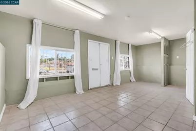 2150 35th Ave, Oakland, CA 94601 - Photo 4