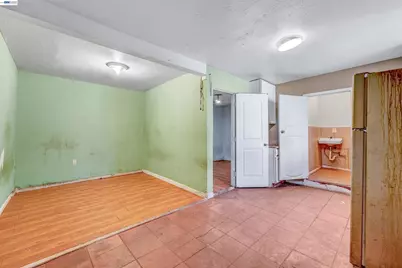 1061 71st Ave, Oakland, CA 94621 - Photo 18