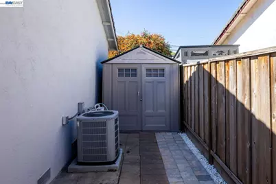 8107 Peppertree, Dublin, CA 94568 - Photo 32