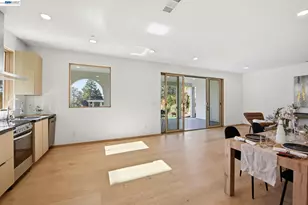 1024 Grizzly Peak Blvd, Berkeley, CA 94708 - Photo 28