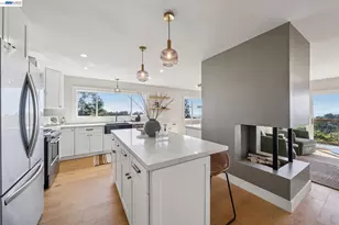 5969 Rincon Dr, Oakland, CA 94611 - Photo 8