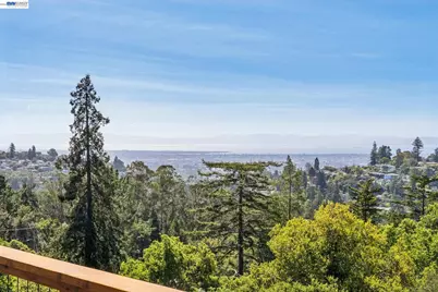 5969 Rincon Dr, Oakland, CA 94611 - Photo 20