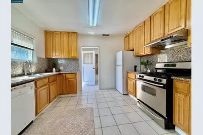 1541 152nd Ave, Ashland, CA 94578 - Photo 16