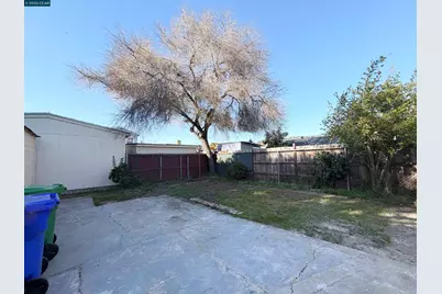 1541 152nd Ave, Ashland, CA 94578 - Photo 36