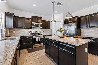 2419 Gabriel Dr, Merced, CA 95340 - Photo 12