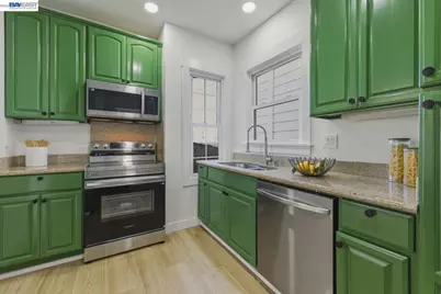 1726 Eagle Ave, Alameda, CA 94501 - Photo 14