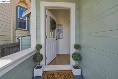 1726 Eagle Ave, Alameda, CA 94501 - Photo 2