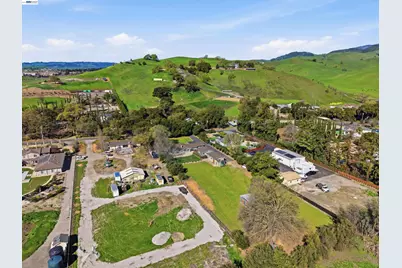 1450 Finley Rd, Pleasanton, CA 94588 - Photo 52