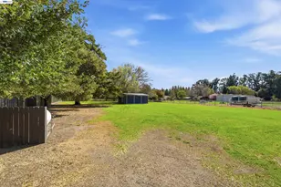 1450 Finley Rd, Pleasanton, CA 94588 - Photo 46