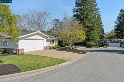 19 Eastwood Dr, Orinda, CA 94563 - Photo 48