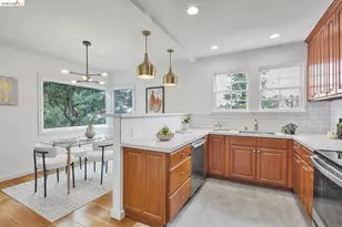 24 Cabrillo Pl, Oakland, CA 94611 - Photo 20