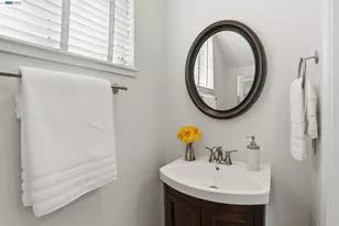 399 Bundy Ave, San Jose, CA 95117 - Photo 16