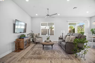 1820 Morello Dr, Brentwood, CA 94513 - Photo 12