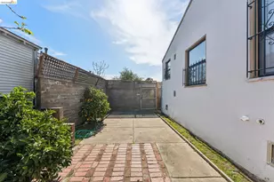 6019 Brann St, Oakland, CA 94605 - Photo 28