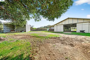 10700 Foothill Rd, Sunol, CA 94586 - Photo 4