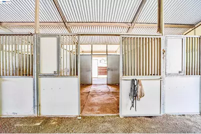 10700 Foothill Rd, Sunol, CA 94586 - Photo 52