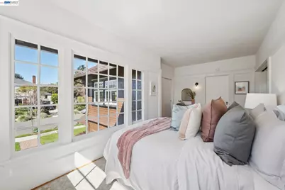 1122 Bay Street, Alameda, CA 94501 - Photo 46