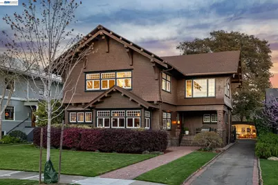 1122 Bay Street, Alameda, CA 94501 - Photo 1