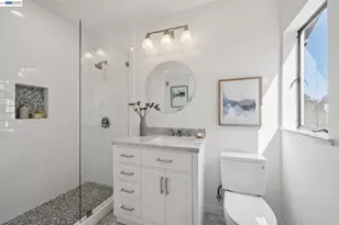 1122 Bay St, Alameda, CA 94501 - Photo 42