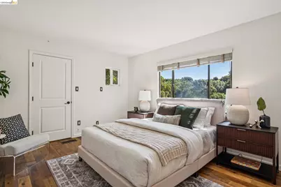 11448 Lochard St, Oakland, CA 94605 - Photo 28