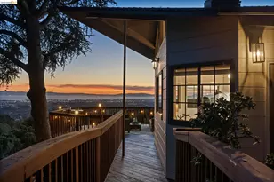 11448 Lochard St, Oakland, CA 94605 - Photo 4