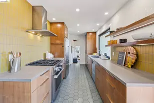 11448 Lochard St, Oakland, CA 94605 - Photo 34