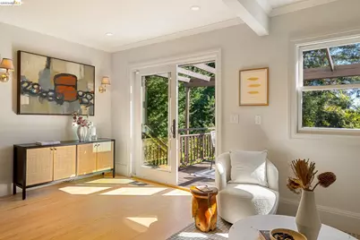 1101 Clarendon Crescent, Oakland, CA 94610 - Photo 24