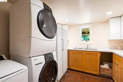 1101 Clarendon Crescent, Oakland, CA 94610 - Photo 52
