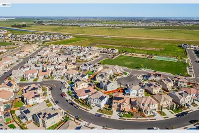 2891 Reyva Dhillon Ln, Tracy, CA 95377 - Photo 36