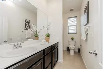 2891 Reyva Dhillon Ln, Tracy, CA 95377 - Photo 26