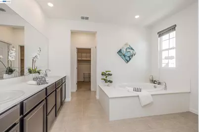 2891 Reyva Dhillon Ln, Tracy, CA 95377 - Photo 22