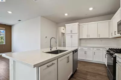 5996 Markham Dr, Tracy, CA 95377 - Photo 20