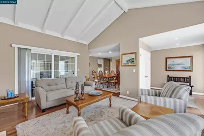 4028 Kirk Rd, San Jose, CA 95124 - Photo 4