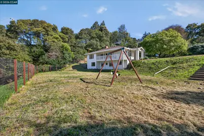 6 Del Valle, Orinda, CA 94563 - Photo 32