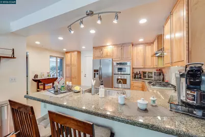 131 Ironwood, Oakland, CA 94605 - Photo 14