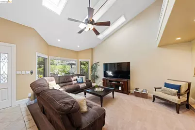 5034 Double Point Way, Discovery Bay, CA 94505 - Photo 8