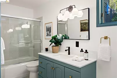 6272 Clive Avenue, Oakland, CA 94611 - Photo 26