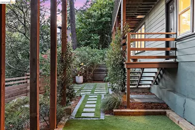 6272 Clive Avenue, Oakland, CA 94611 - Photo 46