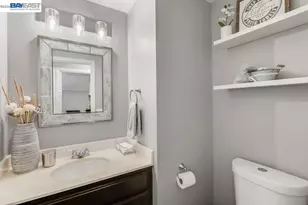 97 Del Sur St, Vallejo, CA 94591 - Photo 8