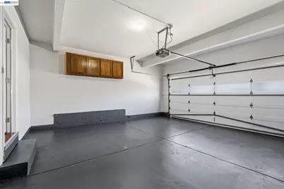 330 Tampa Ct, Foster City, CA 94404 - Photo 32