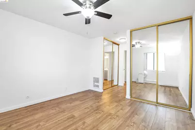 900 Southampton 142, Benicia, CA 94510 - Photo 14