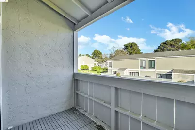900 Southampton 142, Benicia, CA 94510 - Photo 16
