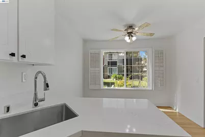 2575 Easton Way #87, San Jose, CA 95133 - Photo 16