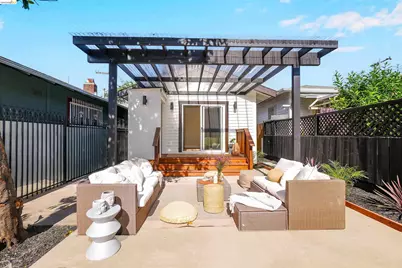 3654 39th Ave, Oakland, CA 94619 - Photo 36