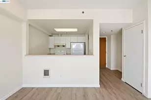 989 Webster St, Oakland, CA 94601 - Photo 14