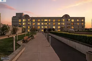 989 Webster St, Oakland, CA 94601 - Photo 1