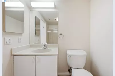 989 Webster St #443, Oakland, CA 94601 - Photo 22