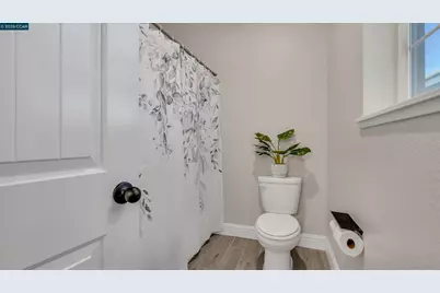 3025 Aragon Dr, Pittsburg, CA 94565 - Photo 32