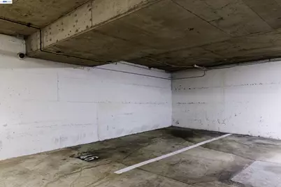 150 Pearl St #304, Oakland, CA 94611 - Photo 24