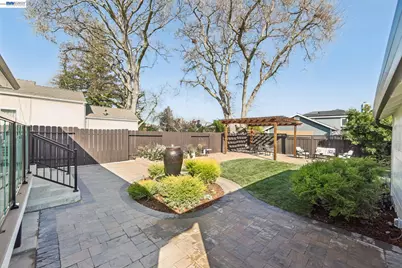 725 Alameda De Las Pulgas, San Mateo, CA 94601 - Photo 40